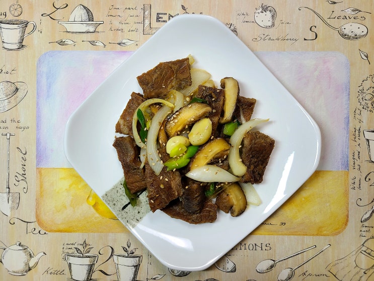  돼지고기 요리로 맛있는 한 끼, 어떠신가요?