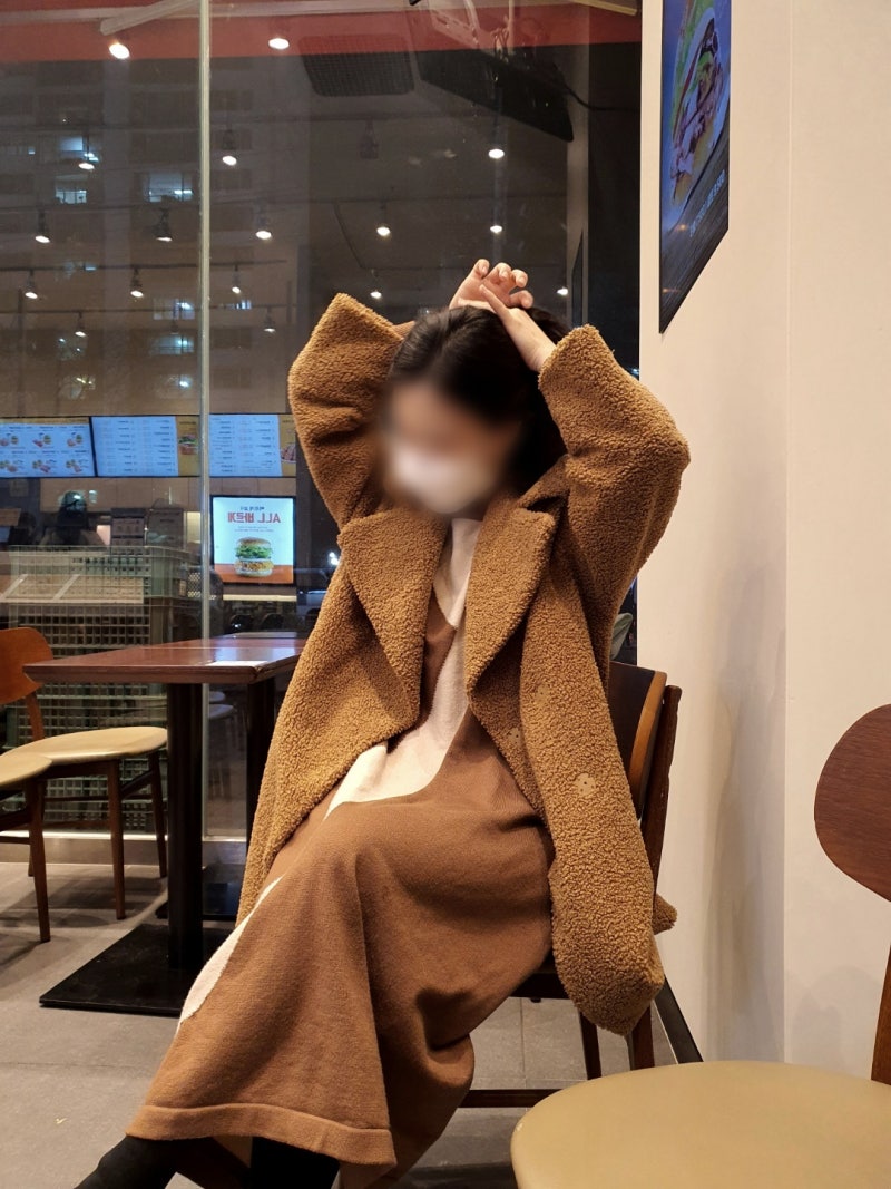 지오송지오, 뽀글이 롱코트 겨울 끝자락 톤온톤 코디하기
