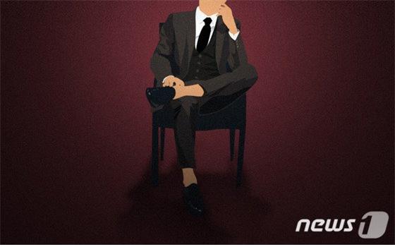 고가 시계·수억 금품 제공… 민낯 드러나는 보험 법인대리점 고가 시계·수억 금품 제공… 민낯 드러나는 보험 법인대리점