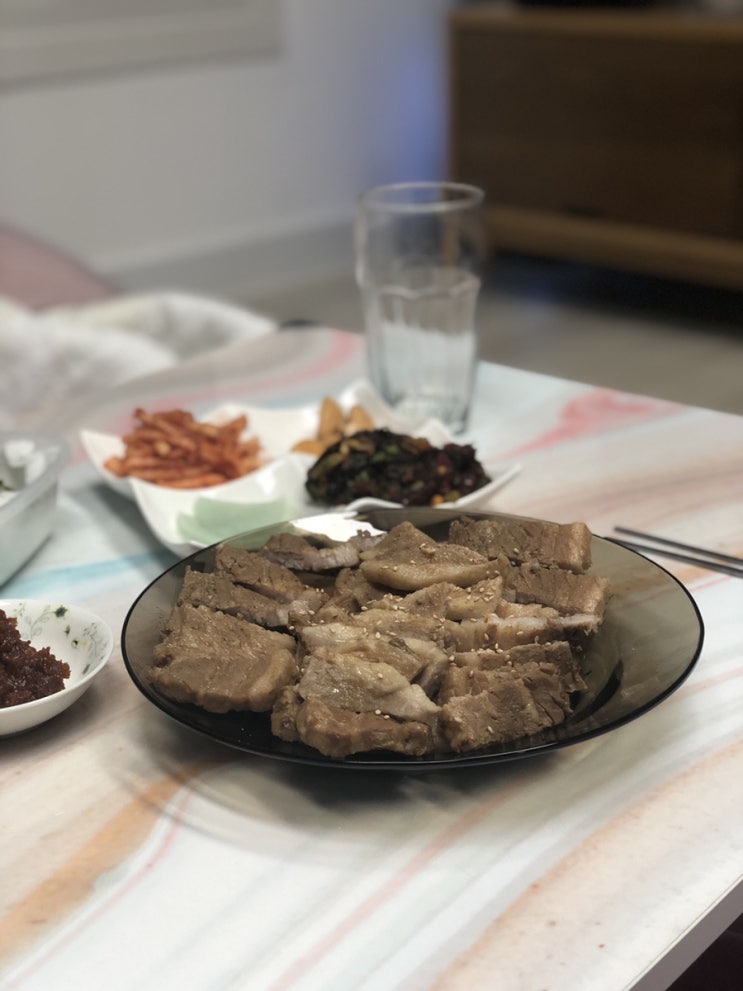 정말 간단한 ‘압력솥삼겹살보쌈’ 만들기