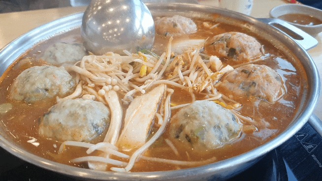  주말여행 마무리는 시흥 물왕저수지 맛집 본가 만두전골 맛집. 국내맛집여행 리스트에 추가.