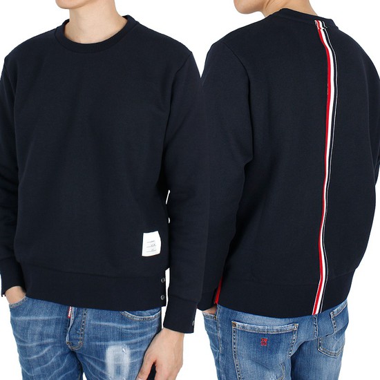 많이 찾는 21 S/S 톰브라운 남성 백삼선 맨투맨네이비 MJT085A 03377 415 추천합니다 많이 찾는 21 S/S 톰브라운 남성 백삼선 맨투맨네이비 MJT085A 03377 415 추천합니다