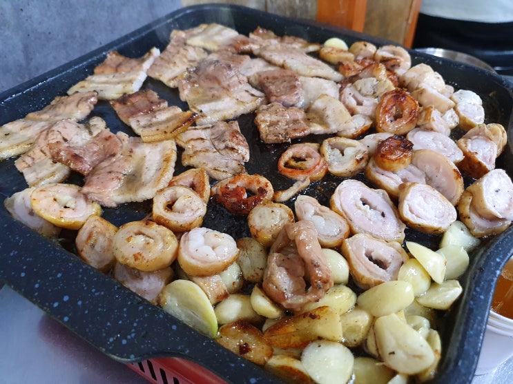  서울역 맛집 : 막창, 연탄불고기, 연탄삼겹살 무한리필 '시집못간돼지연탄구이'