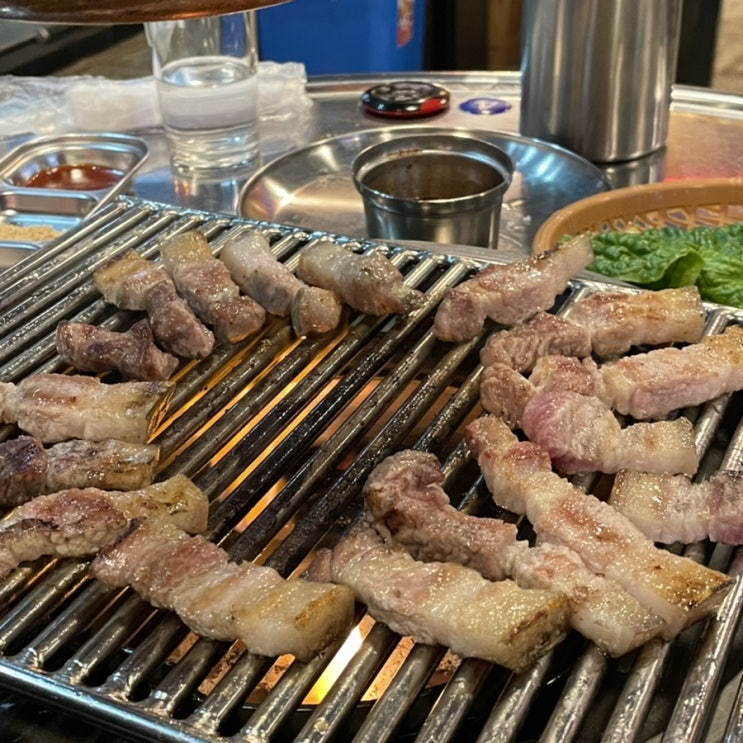  동해 천곡동 뚱보집, 특수부위•껍데기 전문점 / 고기 맛이 꿀맛 / 늦게까지 하는 고깃집
