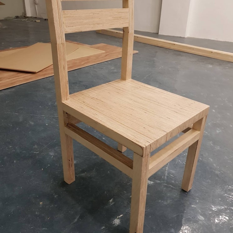  [DIY] 자작합판으로 심플한 스타일의 의자 만들기 (2) - 완성