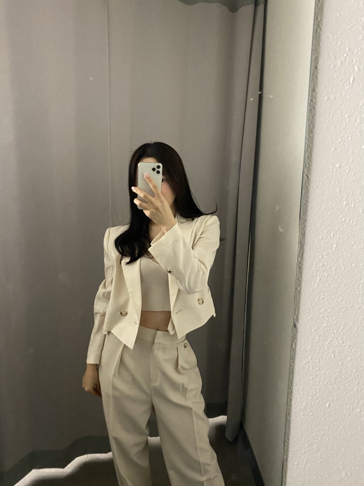  의류브랜드 뮤트뮤트 피팅모델의 봄신상 데일리룩