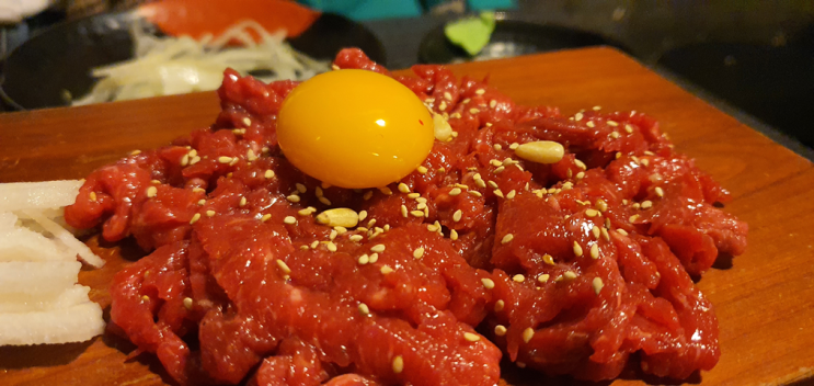 최강 가성비 육회, 관악구 한우 육회 마을.