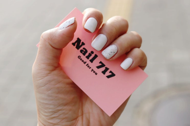  중마동네일 : 네일717에서 핫한 메추리알 네일로 봄맞이 준비하기