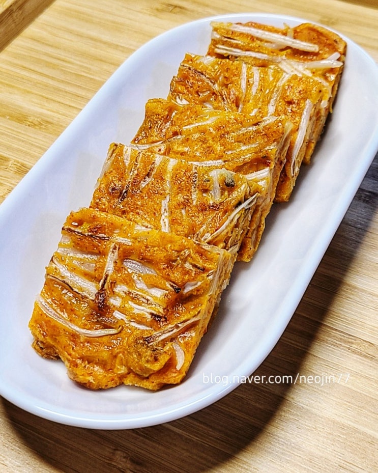 바삭한 김치전 아삭한 숙주넣어 아이들도 좋아하는 부침개 만들기 바삭한 김치전 아삭한 숙주넣어 아이들도 좋아하는 부침개 만들기
