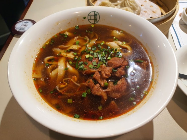 강남역 남소관 우육도삭면 (소룡포, 우육면 맛집) 강남역 남소관 우육도삭면 (소룡포, 우육면 맛집)