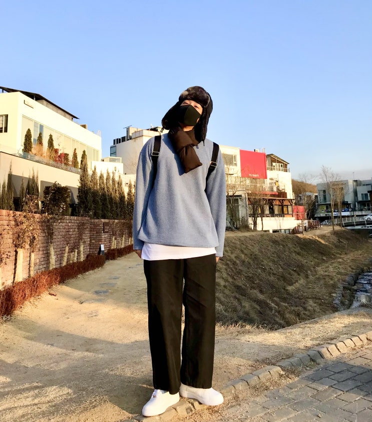 남자 오버핏 봄 니트 패션 코디(하늘색/소라색/카키/카멜/블랙)