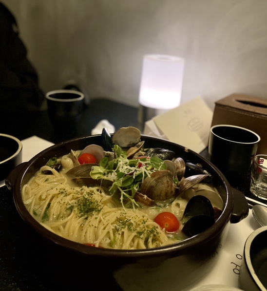  [서면 술집] 깔끔한 화이트톤의 분위기 좋은 술집 - 여운