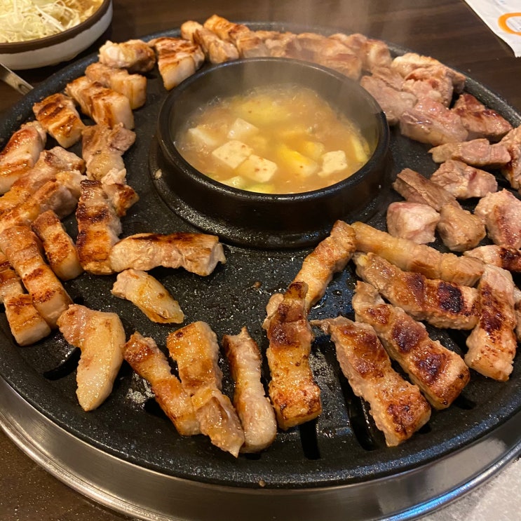  당산 무한리필 고기집 엉터리 생고기 - 두툼한 삼겹살과 목살이 땡길 때