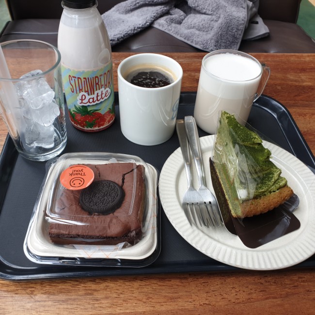 일산 식사동 대형 카페 커피팩토리 위시티점