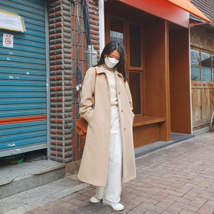  베이지 톤온톤 코디/빈티지 코트 코디 .• 봄 데일리룩으로 딱