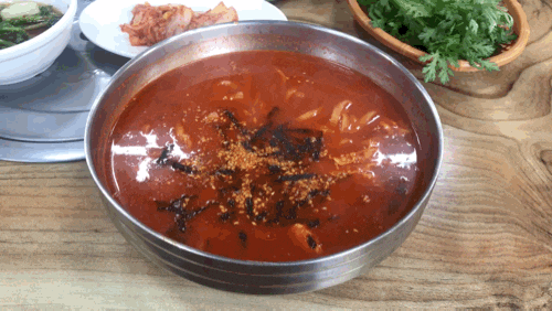 소문난 동네맛집 신방동 공주얼큰이칼국수 공주칼국수 신방본점 / 천안식후감