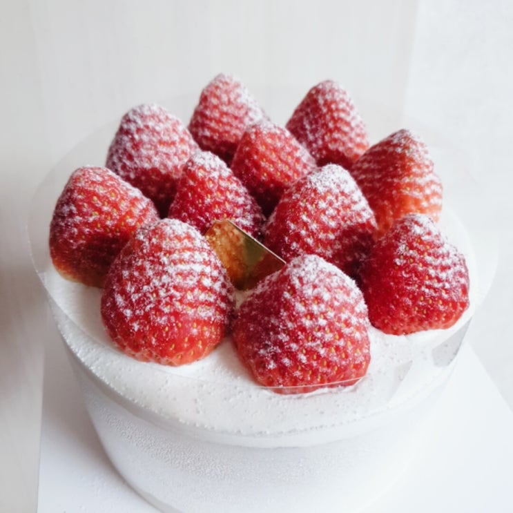 충주 디저트39 딸기 순수우유케이크
