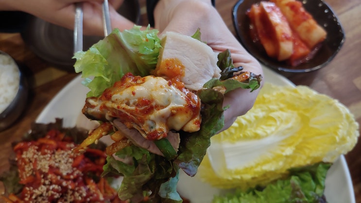  신당 맛집 굴예찬 굴국밥보쌈(굴 제철 맛집)