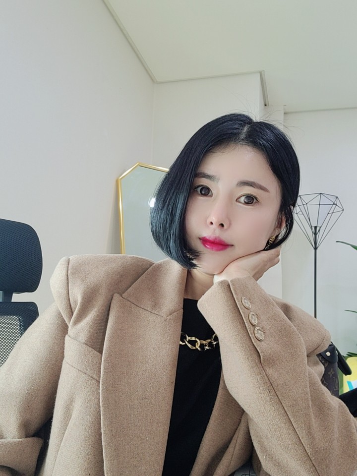  피부 관리! 이제는 홈케어로 한번에 해결! 인셀덤 엑티브 크림