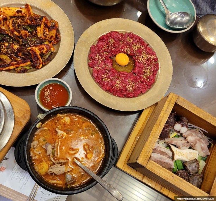  [잠실 내돈내산 찐맛집 ] 올림픽공원 청와옥 방이동본점  -순대국맛집,오징어숯불구이,육회,편백정식 후기 