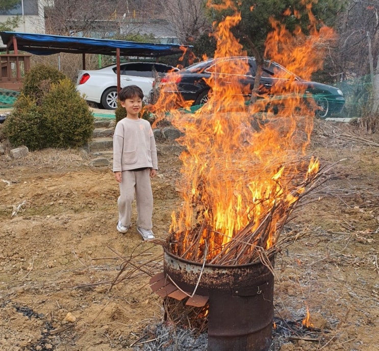  할함미네서 불장난하고 피자만들기^_^