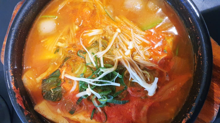  의정부역- 골목식당, 신세계백화점 점심 메뉴 된장찌개와 해물순두부 맛보기