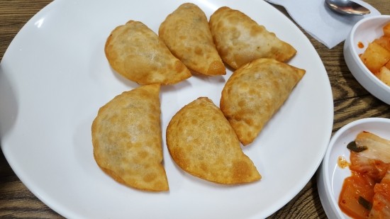 수유역 이북식 만두 및 튀김만두 맛집 만두향 수유역 이북식 만두 및 튀김만두 맛집 만두향
