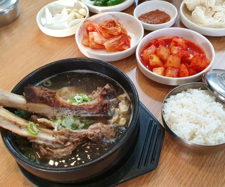 김해 구산동 갈비탕 맛집 : 신촌 식당 / 골프채 갈비탕 / 든든한 한끼 / 국수사리 무한리필 / 갈비찜 맛집