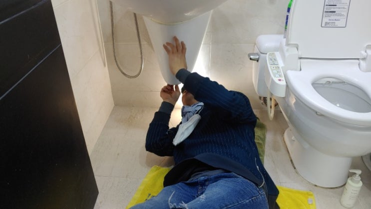  화장실 누수 원인 세면대 배수 문제 제대로 알고 공사하기(아리디자인)