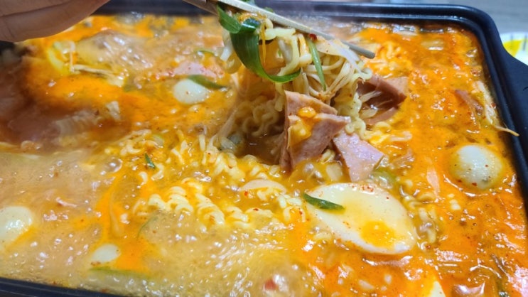 땅쓰부대찌개회룡역점  3인분 9900원