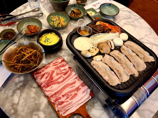 대구 수성구 들안길 생대패 삼겹살 맛집 패대기 - 김밥과 잘 어울려요