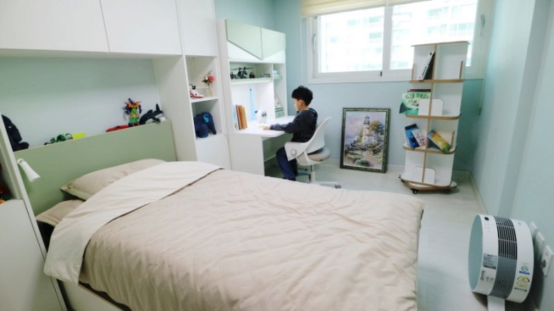 아이방인테리어 한샘 아임빅 수납침대 조명헤드형으로 옷정리까지