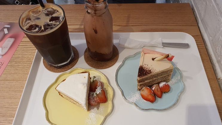 신사역 맛집 건강한 디저트 더 닐크 팩토리 가로수길점 신사역 맛집 건강한 디저트 더 닐크 팩토리 가로수길점