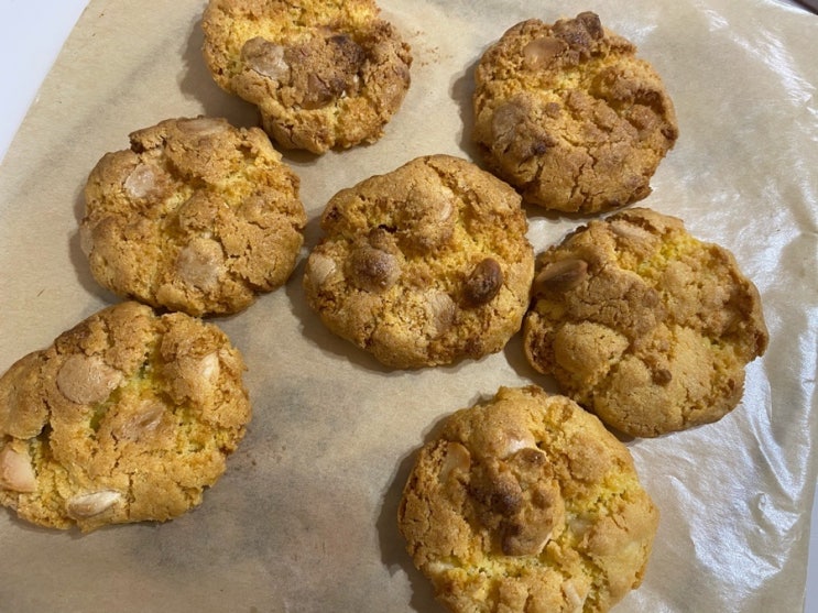 [에어프라이어 베이킹] 서브웨이 화이트마카다미아 쿠키 만들기