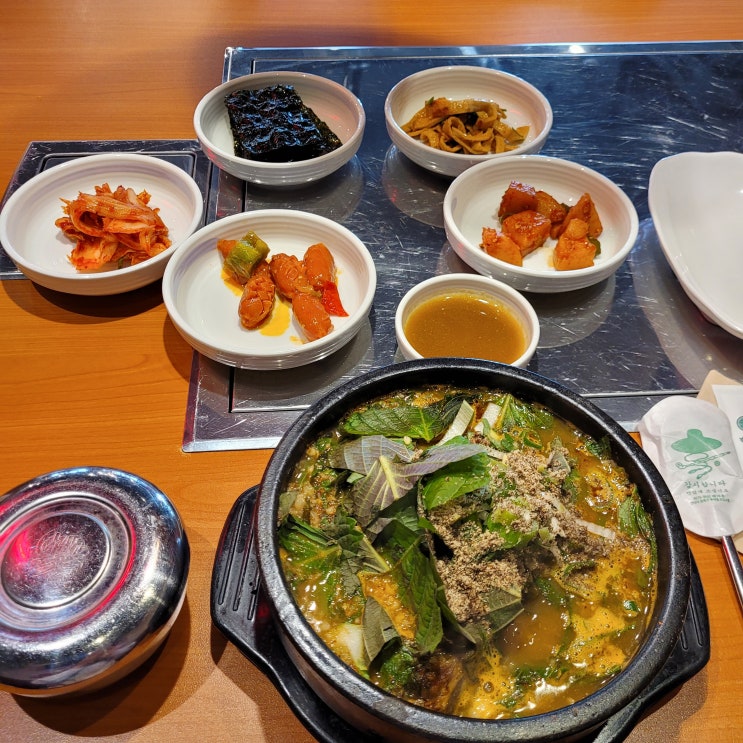  여의도 점심으로 뼈해장국이 유명한 국가대패여의도점