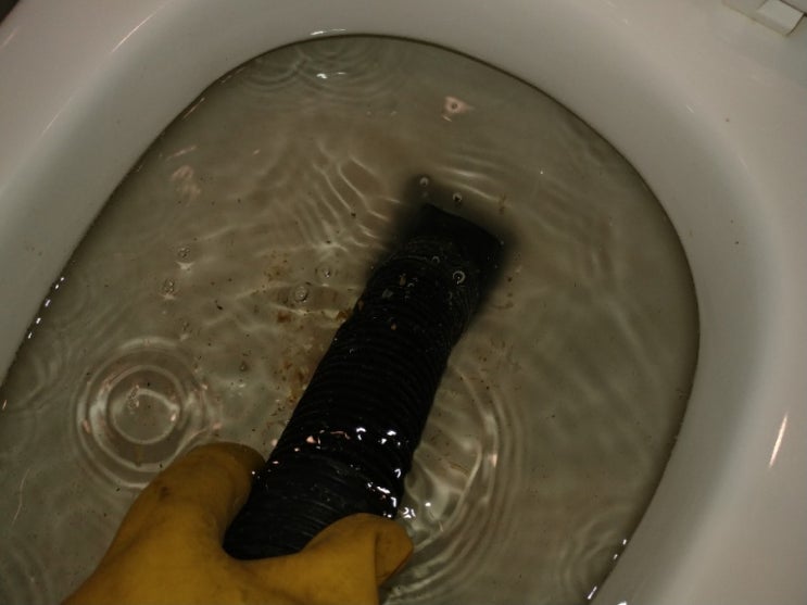  인천 영종도 막힌 변기 뚫는 곳, 뚫는 업체를 찾으신다면 전문적으로 뚫는 작업을 하는 이곳에 맡겨보세요