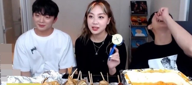 Lee Youngji confessed to Layone and got rejected?? It'll be different after dieting.. (+Kwak Tube's Profile, Age, Education)