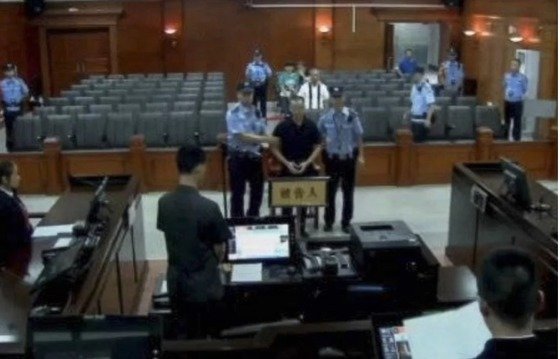 "母 보험금 타서 집 구입"…감전 시켜 안죽자 둔기 살해한 中남성 "母 보험금 타서 집 구입"…감전 시켜 안죽자 둔기 살해한 中남성
