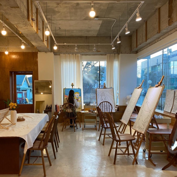  파주 드로잉 카페 : 커플데이트 , 아이랑 그림그리기 체험하기 최적의 카페