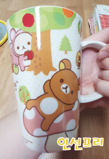  생일 선물로 받은 리락쿠마 머그컵~*