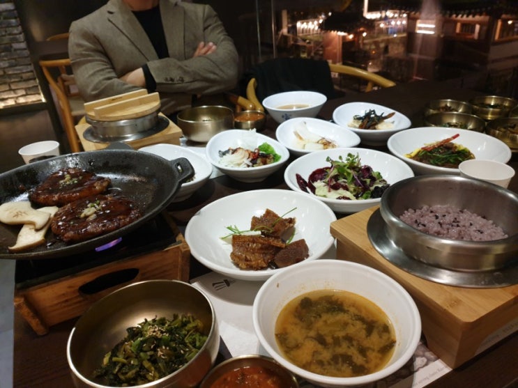  전주여행 2박3일 코스 3탄 (기와,교동쫀드기,남천마루,객리단길와플집)