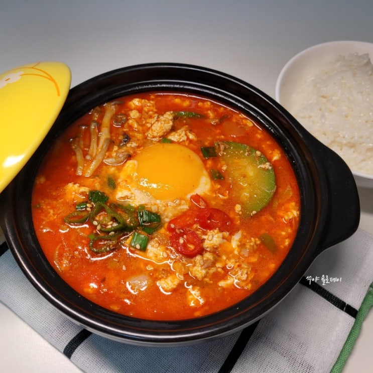 고추참치 순두부찌개 끓이는법 초간단 국물 요리 고추참치 순두부찌개 끓이는법 초간단 국물 요리