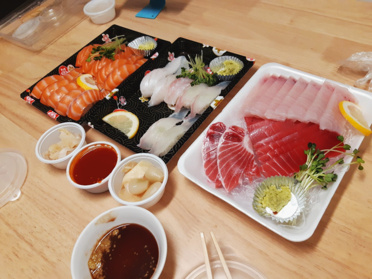  [일상] 운동하고 난 뒤 야식은 역시 초밥과 참치 참치