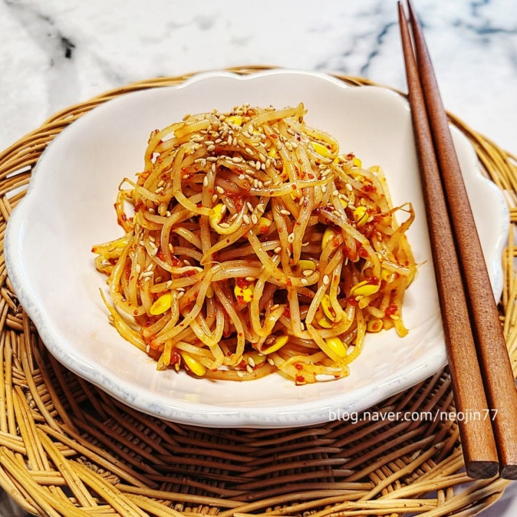 밑반찬의 기본 빨간 콩나물무침 맛있게 만드는법