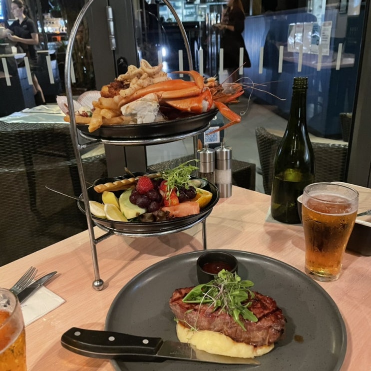  [호주 맛집/케언즈 맛집] 인기 좋은 레스토랑 던디스 DUNDEE'S