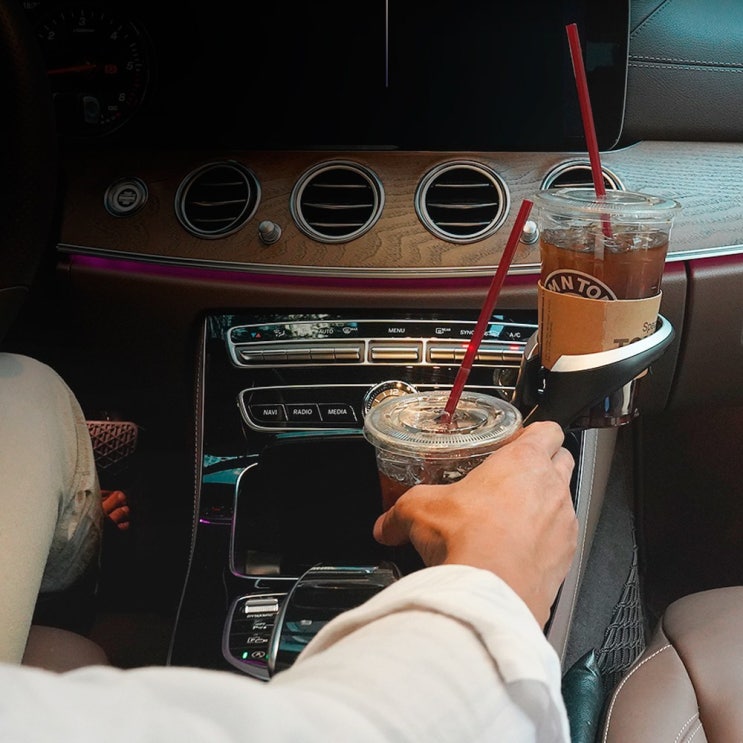 요즘 인기있는 더쎈 멀티 차량용 컵홀더 음료 홀더 수납 텀블러 거치대, 올블랙 ··· 요즘 인기있는 더쎈 멀티 차량용 컵홀더 음료 홀더 수납 텀블러 거치대, 올블랙 ···