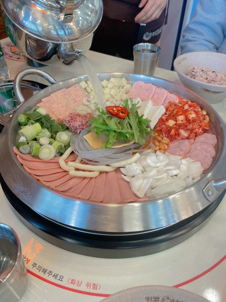 [송파 / 위례] 밥, 라면사리 무한리필 부대찌개 맛집 :: 킹콩부대찌개 위례 중앙점