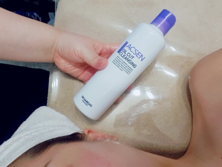 [Review] 산본 피부관리실 "봄날"에서 수분보충하고 물광피부 되기