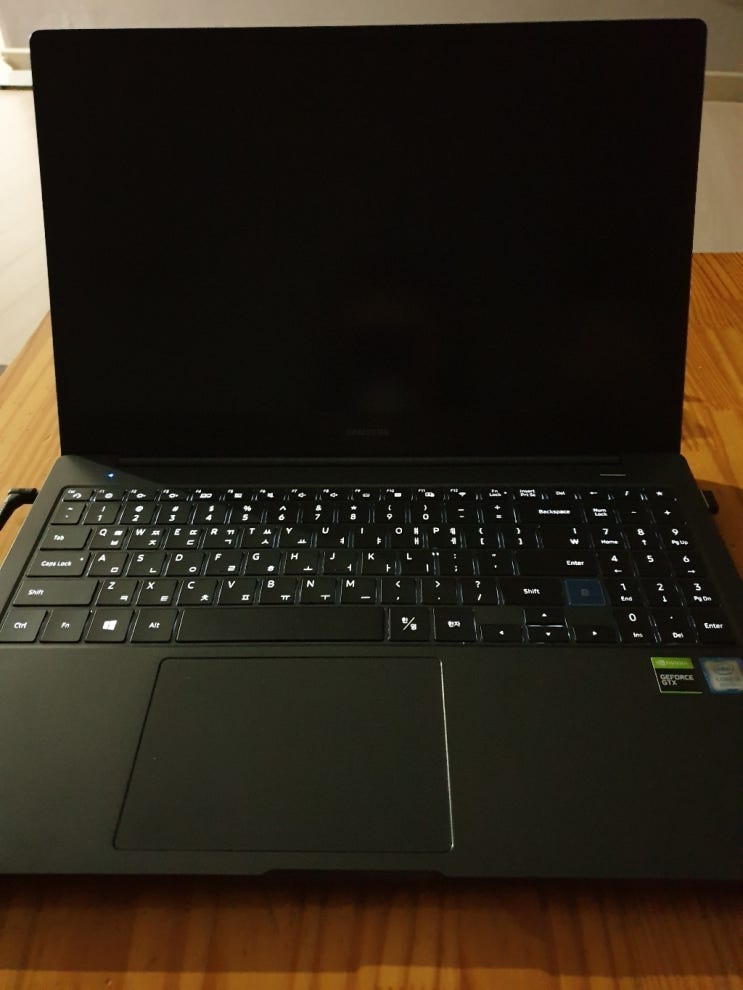  2021년 삼성전자 노트북7 Force NT760XBV-G58A (i5-8265U 39.6cm GTX1650)