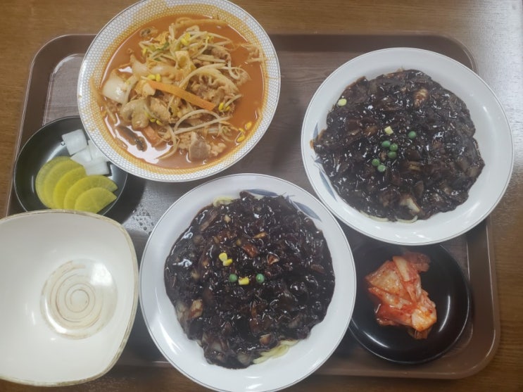  전국 최저가 짜장면 군산 짬짜왕 feat 짜장면 2천원